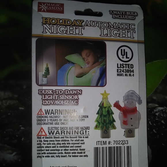 Holiday Night Light - Picture 2 of 2